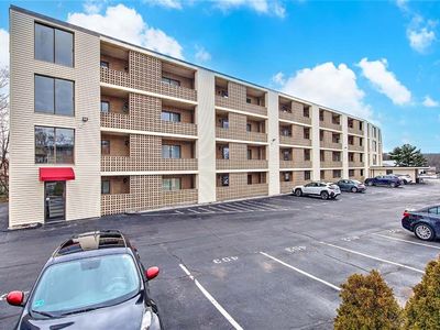 175 Hoffman Ave APT 102, Cranston, RI, 02920