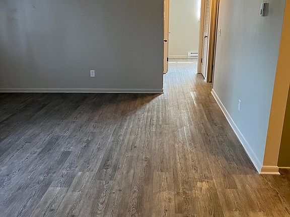 3rd image of 272 Kennedy St #1