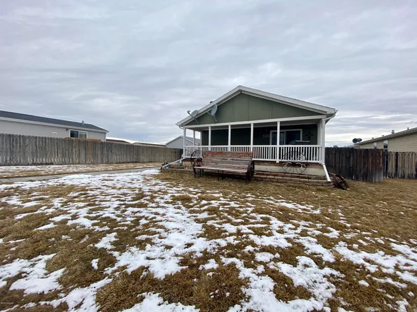 2503 Silverwood St, Gillette, WY 82716