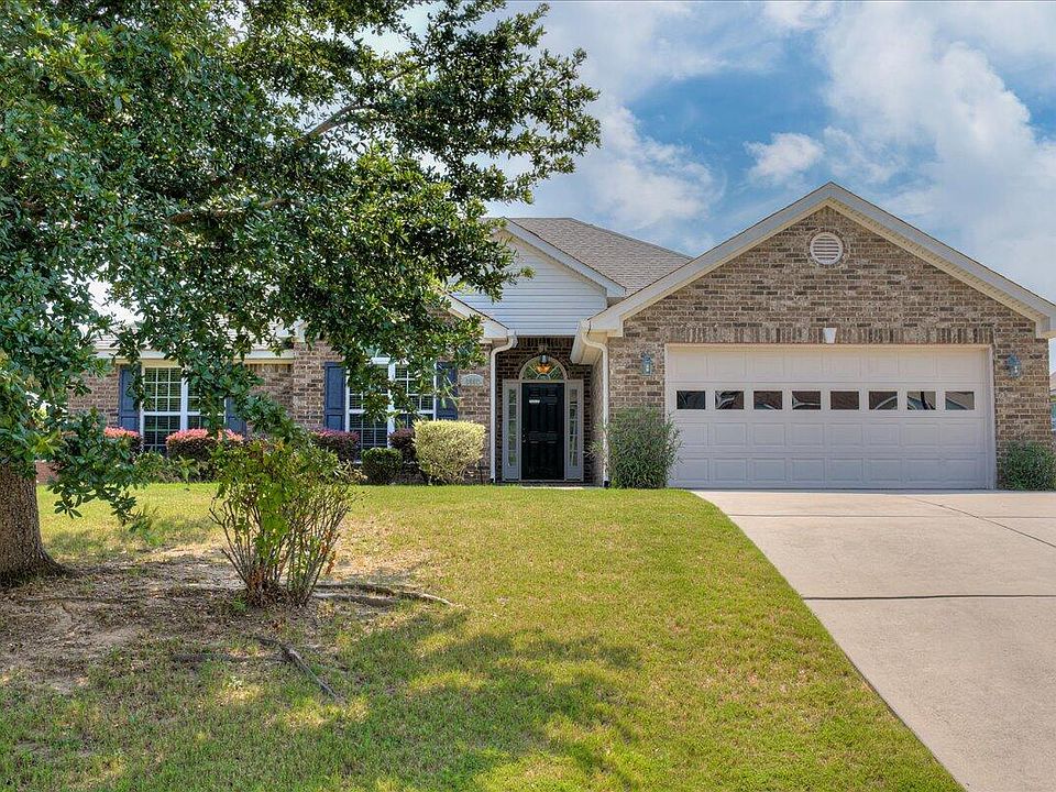 1st image of 1657 Cedar Hill Dr