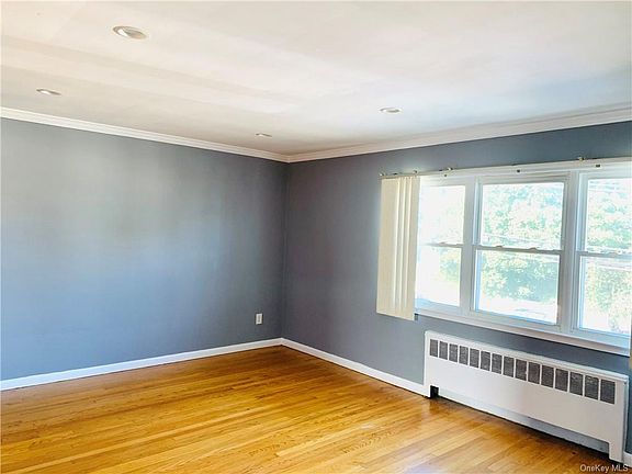 3rd image of 226 Kingston Ave