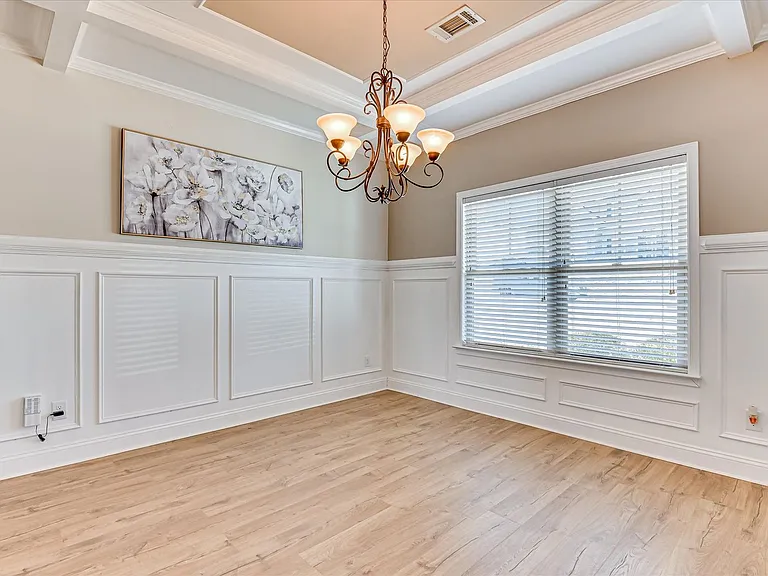 406 Saterlee Ct — Photo 21