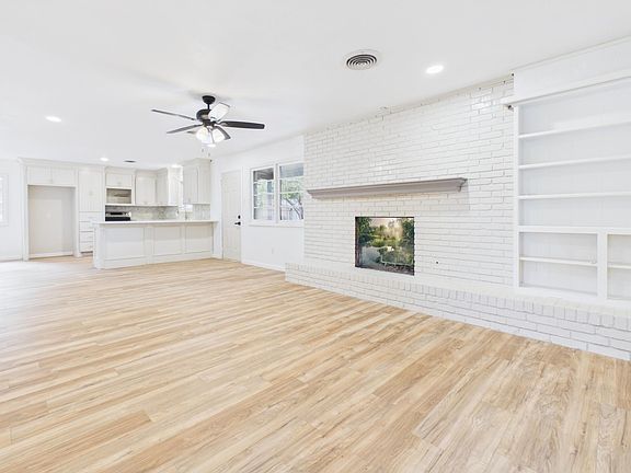4th image of 3010 69th St