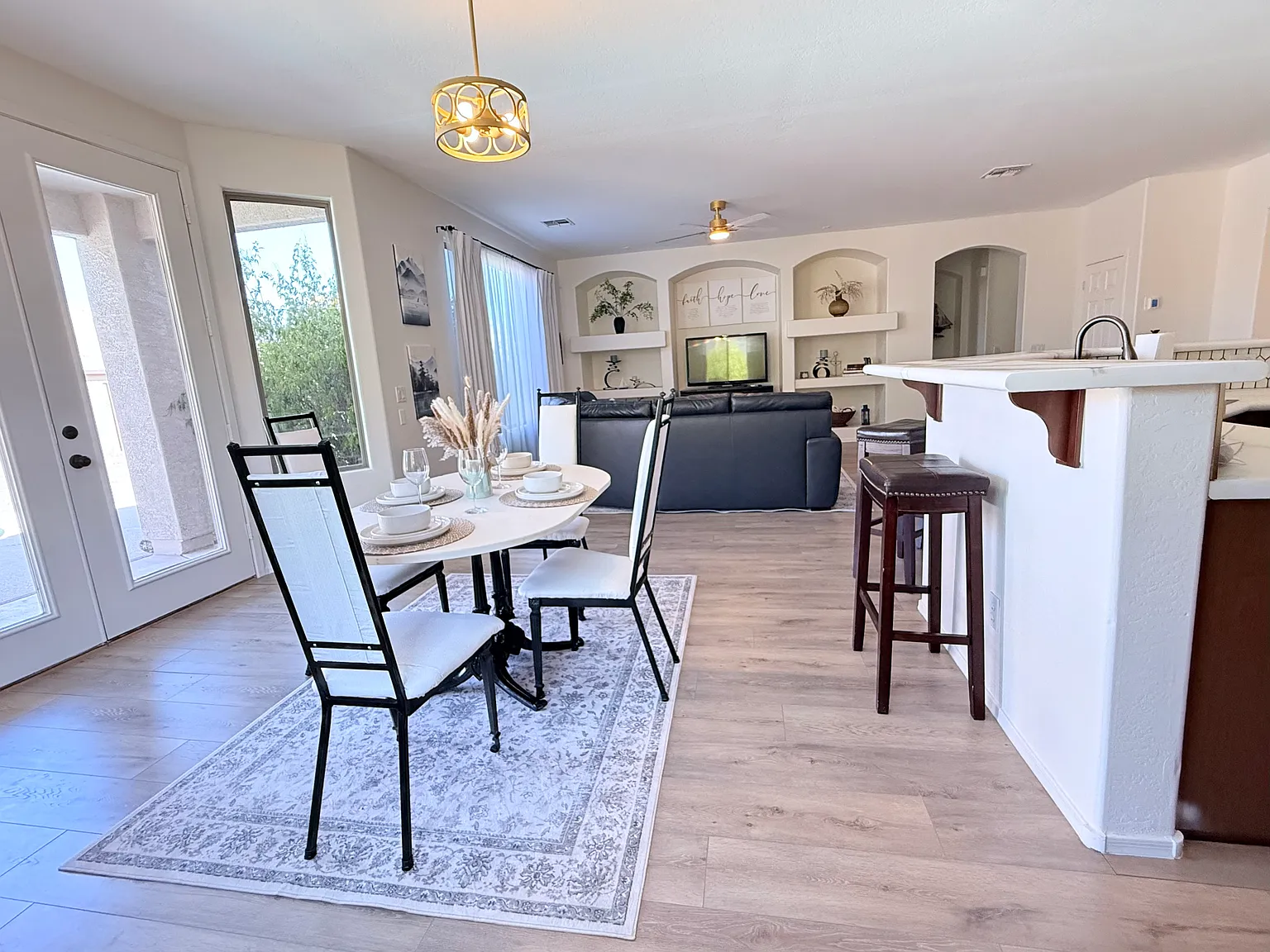 3 bed, 1779 sqft, $2,450 — Photo 2
