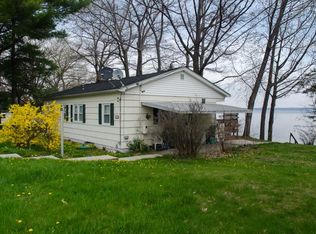 557 Angus Pt, Penn Yan, NY 14527