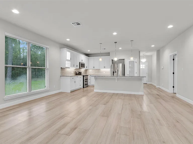 11087 Sutton Pl — Photo 12