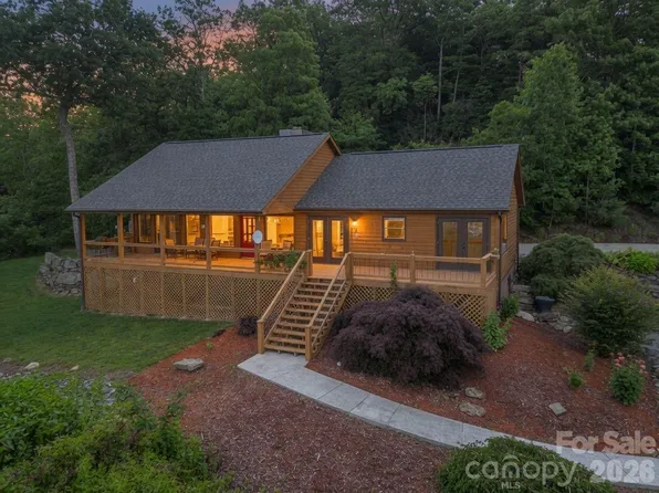 1025 Jeter Mountain Rd, Penrose, NC 28766
