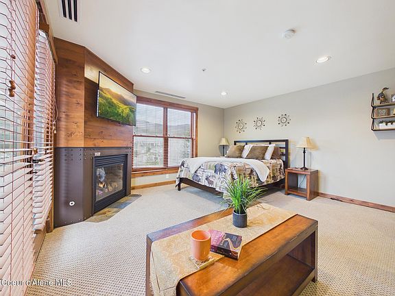 4th image of 834 McKinley Ave #201