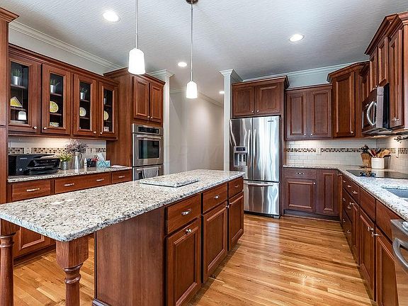 2nd image of 1824 Hannah Farms Ct