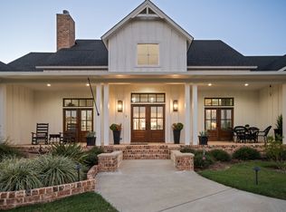 714 Bethel Rd, Waxahachie, TX 75167