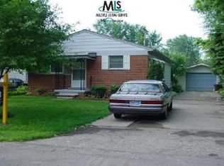 1134 Vermont Dr, Troy, MI 48083