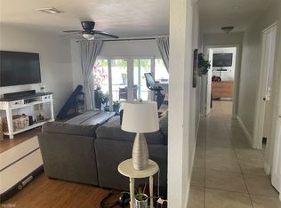 10421 NW 20th St, Pembroke Pines, FL 33026