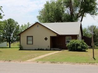 309 W 3rd St, Coldwater, KS 67029