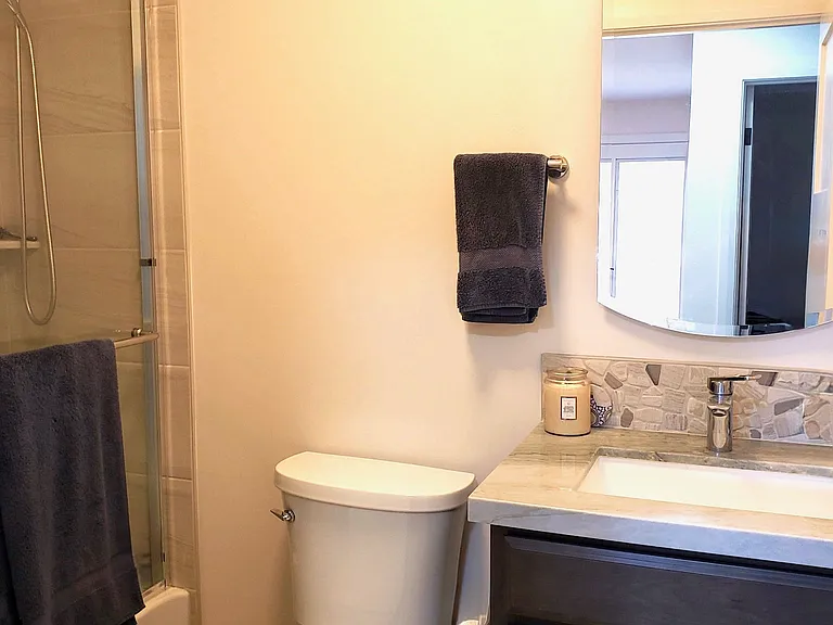 338 Sylvia St — Photo 13