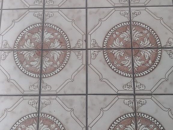 Entryway tile (classic 70's)