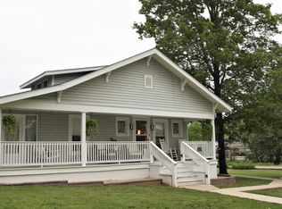202 S Spring St, Steelville, MO 65565
