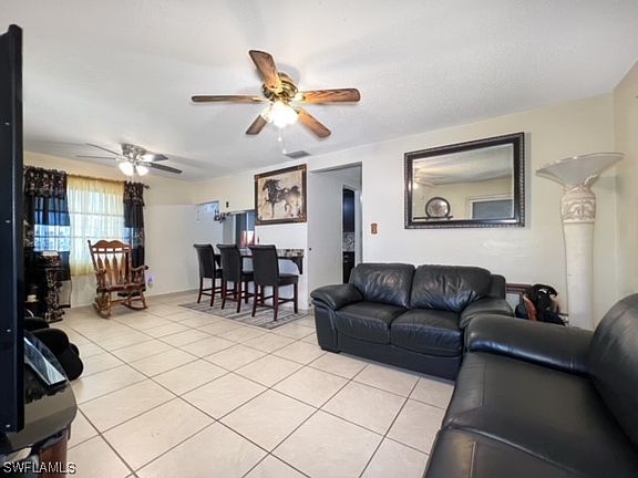 3rd image of 48 Dawn Flower Cir