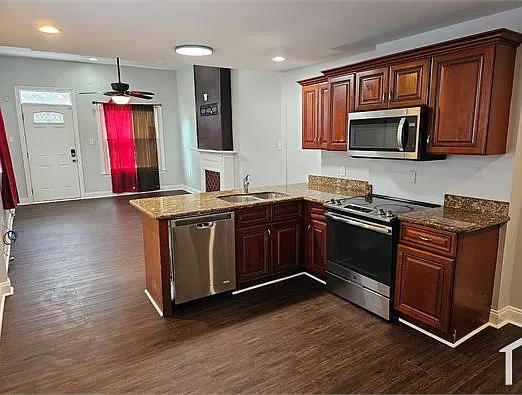 3 bed, 1200 sqft, $1,500 — Photo 4