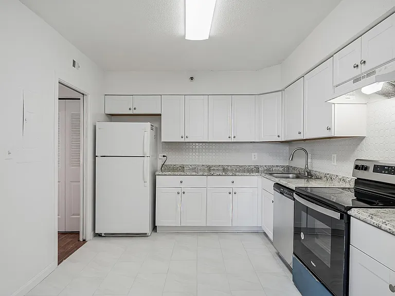 3713 George Mason Dr #1604 — Photo 12