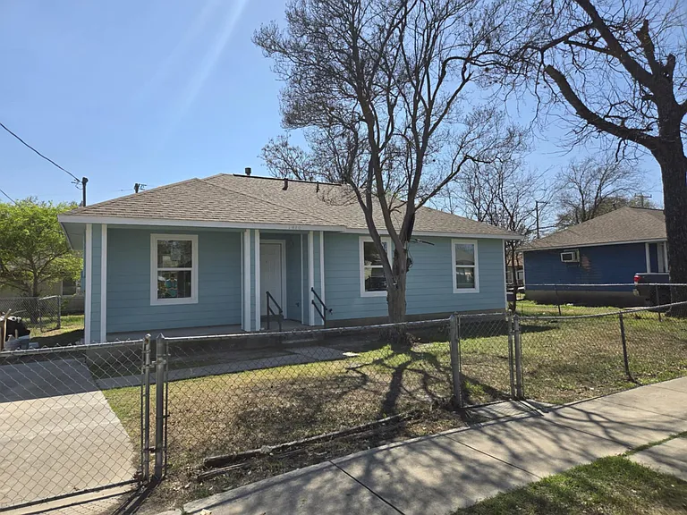1410 Colima St — Photo 1