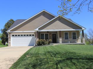 713 Lindell Dr, Ballwin, MO