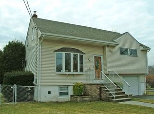 91 High St, Clifton, NJ 07014