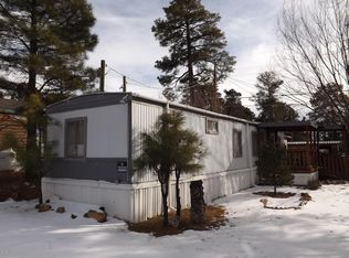 2049 Thousand Pines Dr, Overgaard, AZ 85933