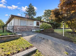 16022 81st Pl NE, Kenmore, WA 98028