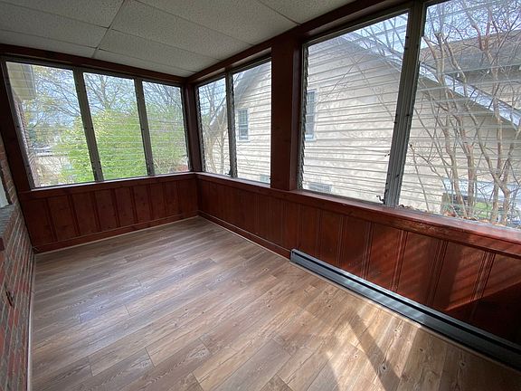 4th image of 3856 Brook Rd APT B