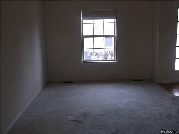 3rd image of 20246 Doves Pointe Dr