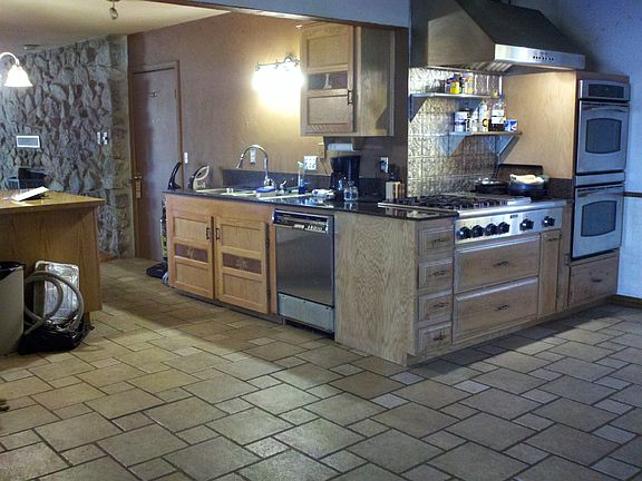 Gourmet open Kitchen