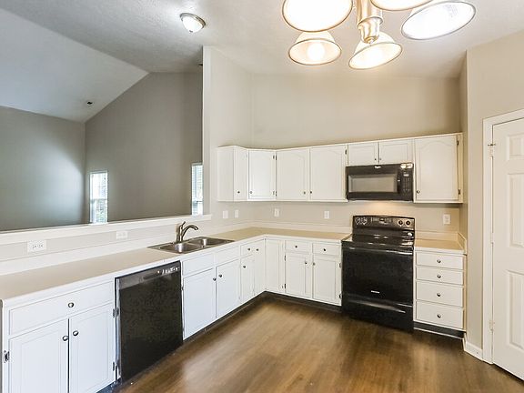 5th image of 5654 Fair Ridge Pl