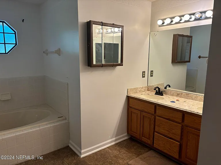 10111 Bradley Rd — Photo 7