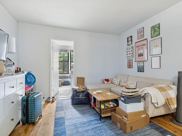 165 Christopher St #2DD — Photo 4