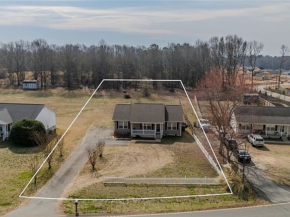 2nd image of 804 Clark Rd
