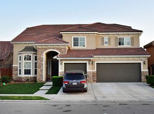 2371 E Pinehurst Ave, Fresno, CA 93730