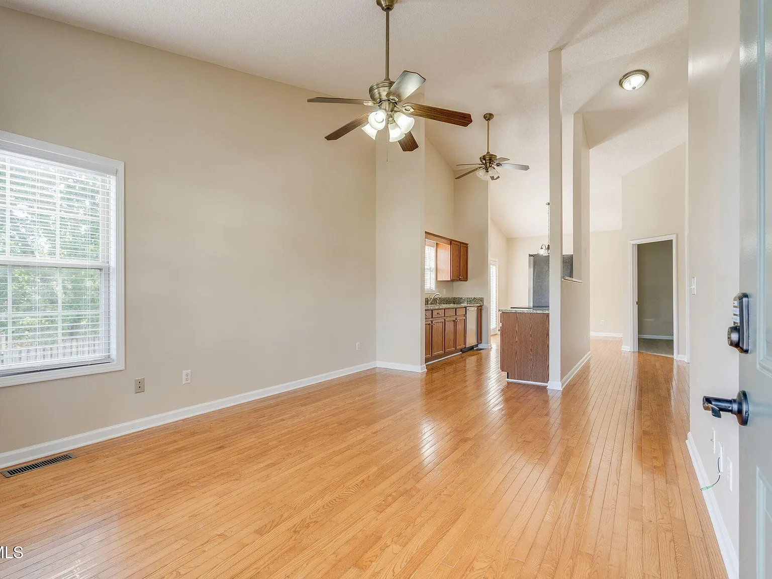 263 Main Street Village Dr — Photo 4