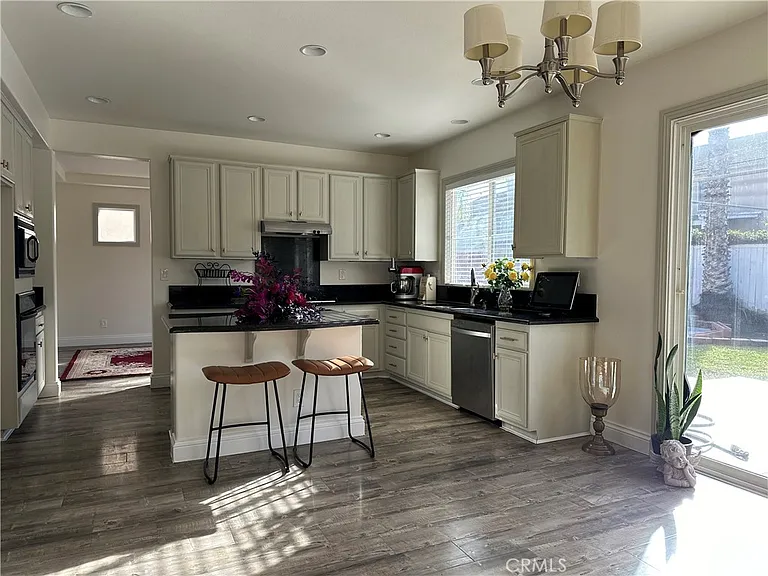 7297 Cobble Creek Dr — Photo 19
