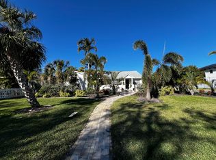 173 38th Ave NE, Saint Petersburg, FL 33704