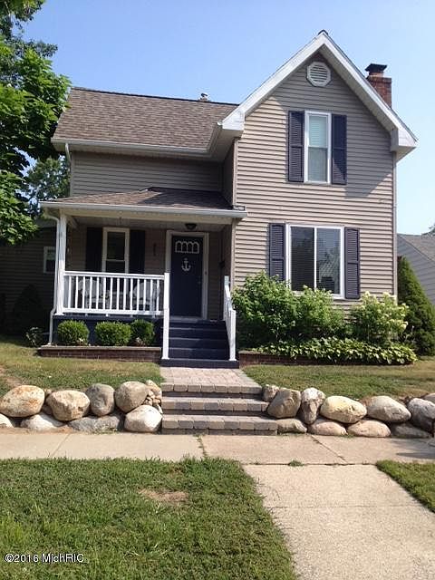 1st image of 841 Wilson St