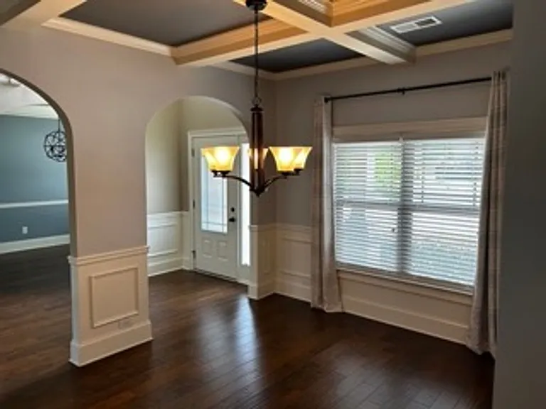 623 Meadow Grass Ln — Photo 5