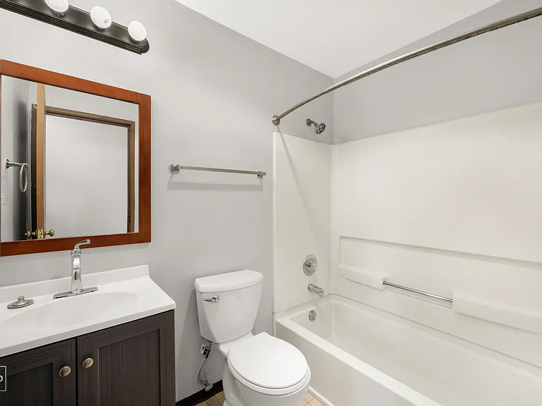701 Inland Cir #201 — Photo 8