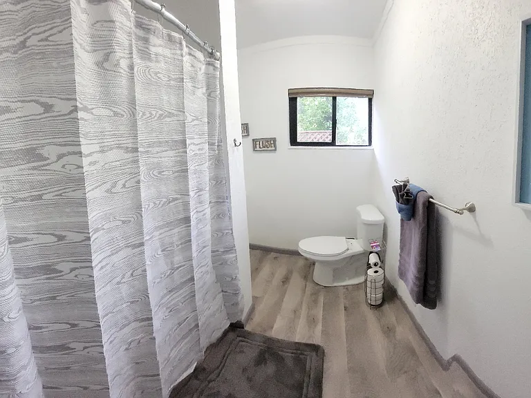 810 N Humphreys St — Photo 49