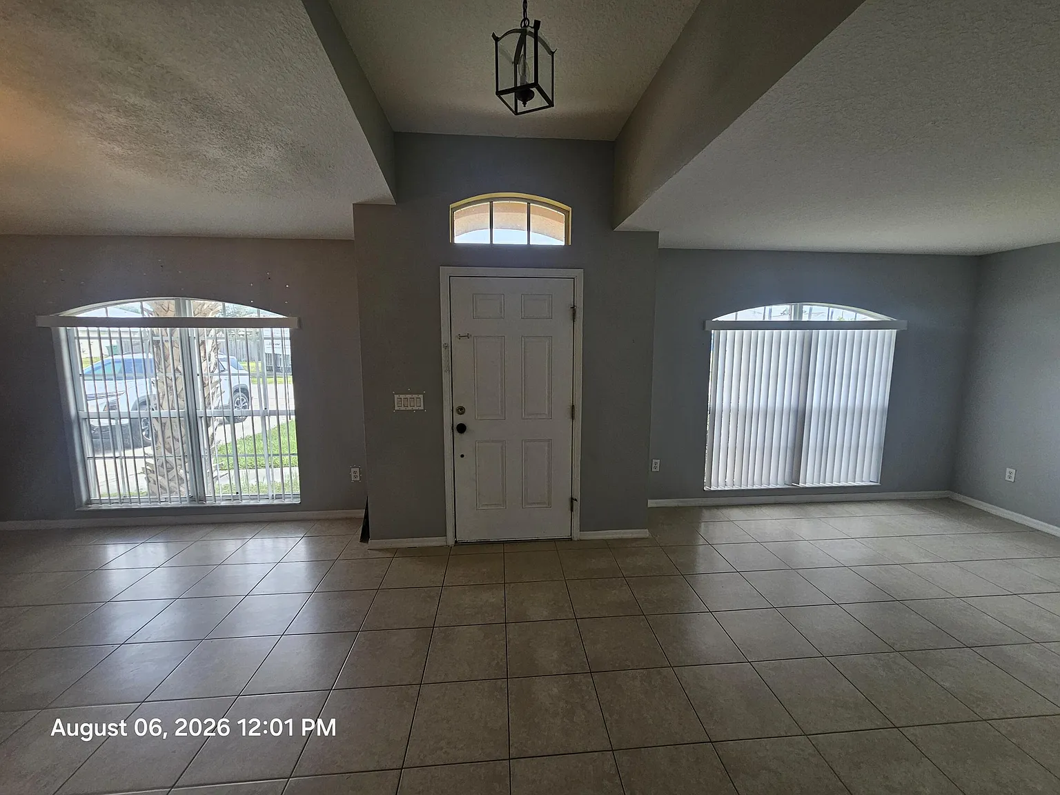 3 bed, 2.0 bath, 1790 sqft, $2,500 — Photo 4
