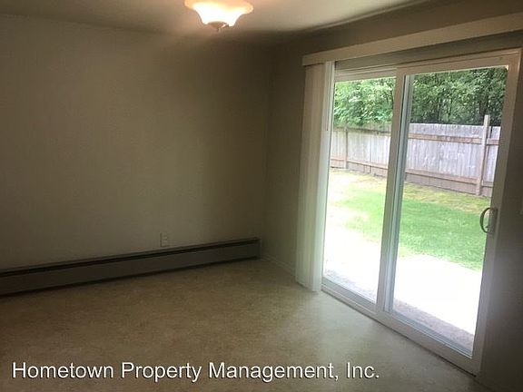 4th image of 2420 W Lake Dr SE