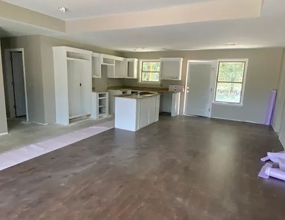 4th image of 22 Fox Creek Ct