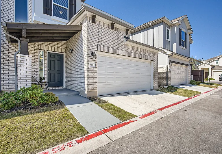 9604 Dawn Pearl Dr — Photo 1