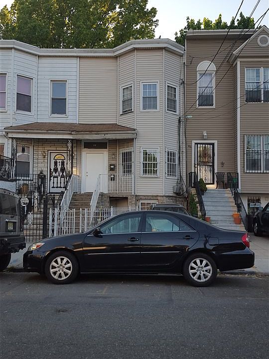 2nd image of 43 Arlington Ave