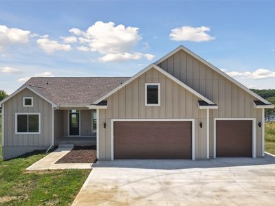 29727 N Bay Ct, Moravia, IA, 52571
