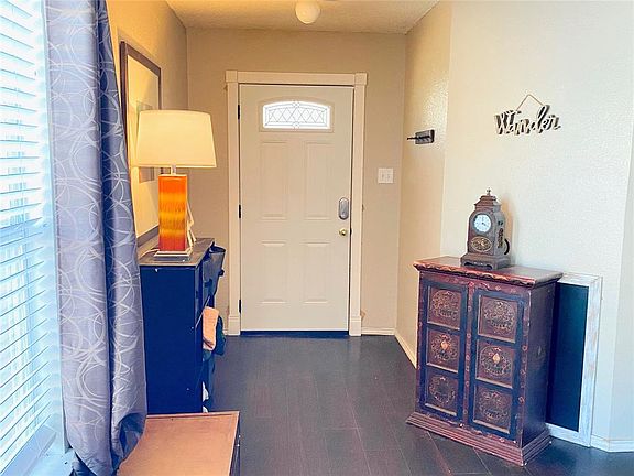 3rd image of 6525 Willow Oak Ct